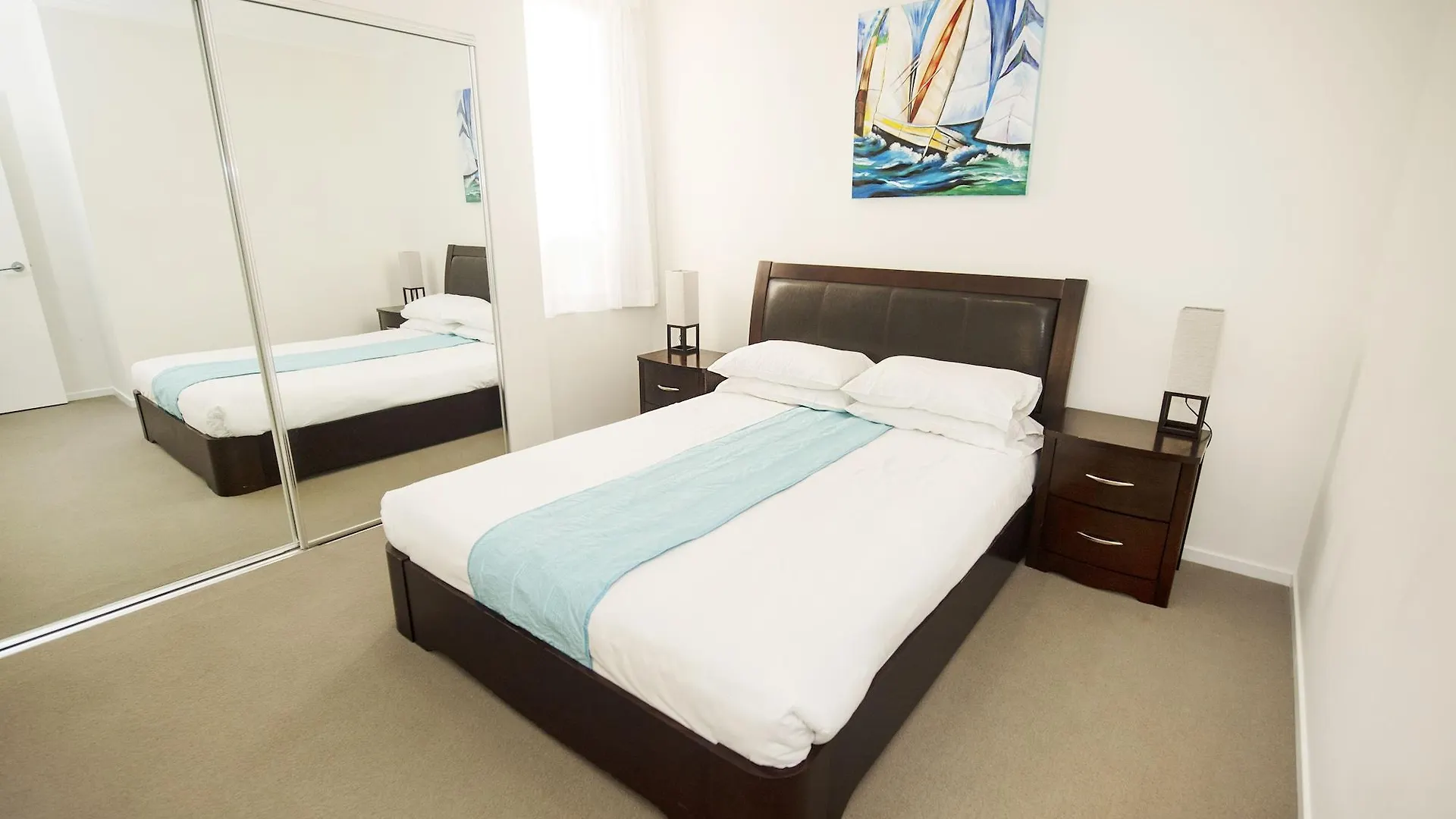 Curtis Central Apartments Official Gladstone 4*,