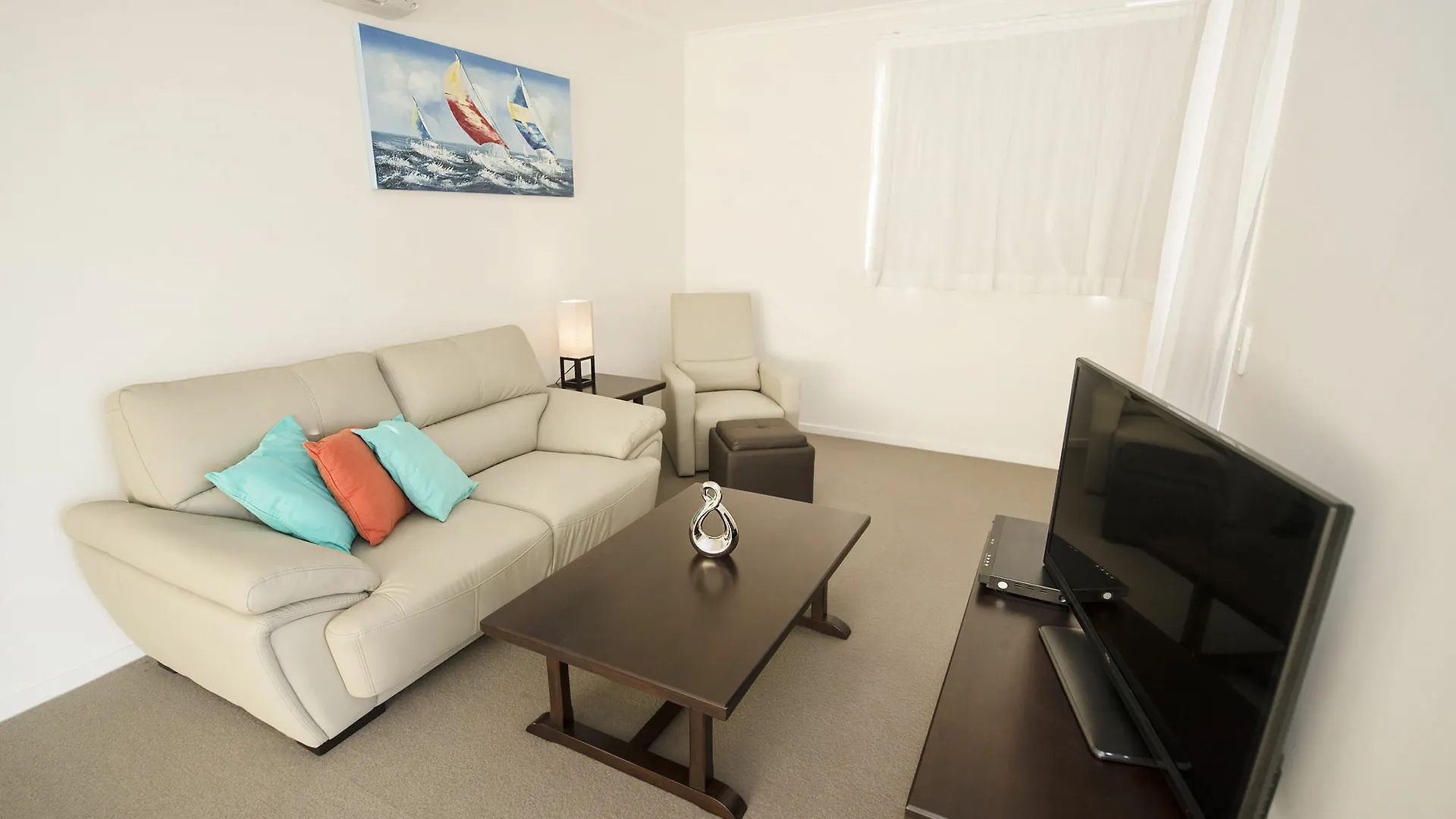 Curtis Central Apartments Official Gladstone Aparthotel