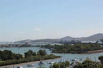 Curtis Central Apartments Official Gladstone Australia